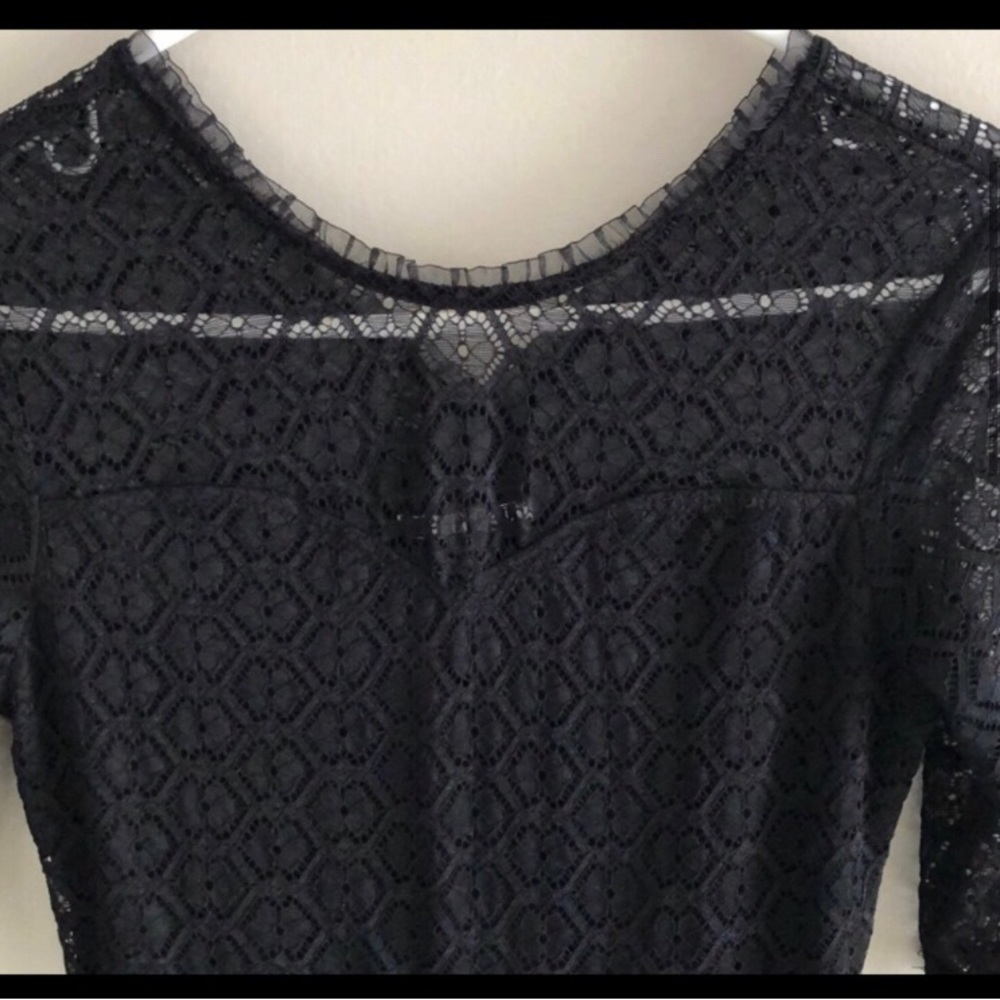 🖤Paperdoll Lace Dress - Picture 2 of 6